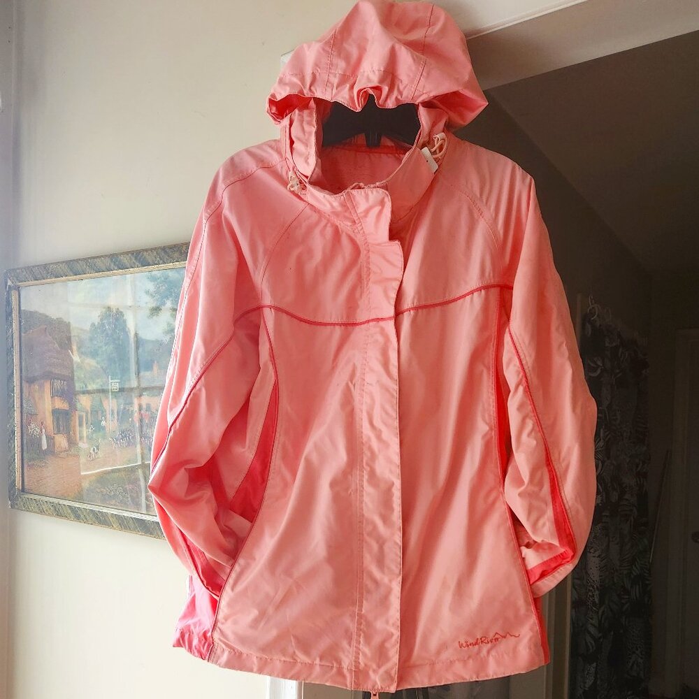 H22 Wind River Rain jacket w/reflective piping, adj hood, pockets & full zipper